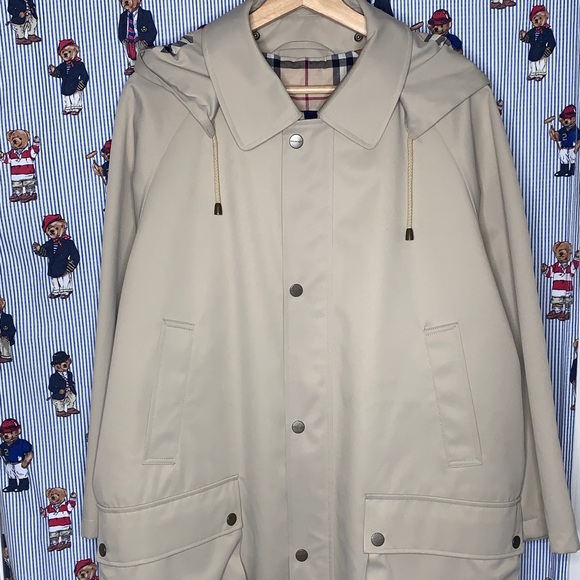 Authentic Burberry Rain Parka w/removable hood - Picture 1 of 8